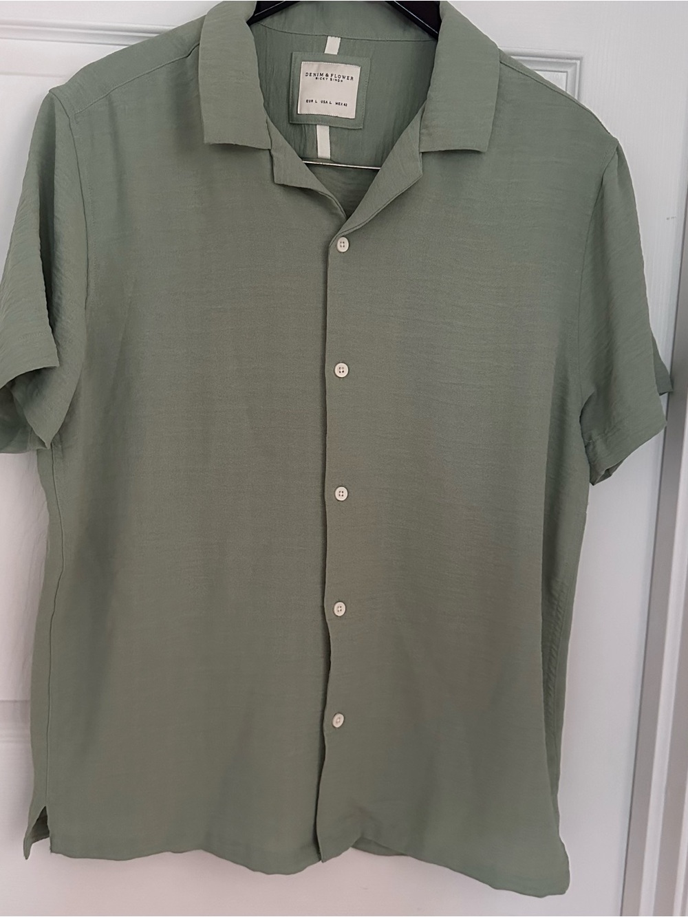Denim & Flower Ricky Singh Men's L Textured Seersucker Shirt Sage Green Short